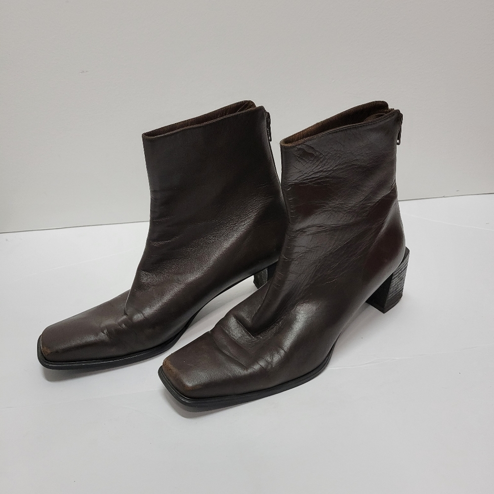 Stuart Weitzman Vintage Leather Square Toe Block Stacked Wood Heel Ankle…